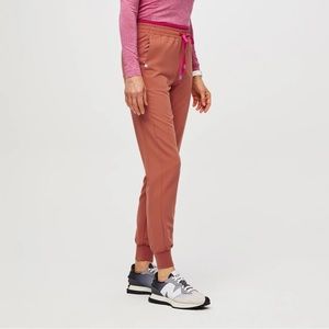 Figs Terracotta scrub set Medium